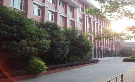 崇州市崇庆中学怎么样、好不好