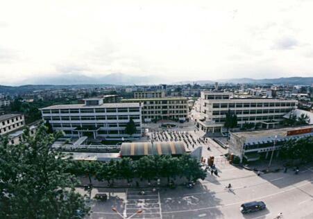 四川凉山卫生学校