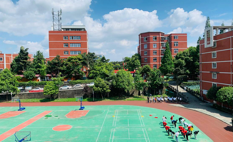 成都市机械高级技工学校