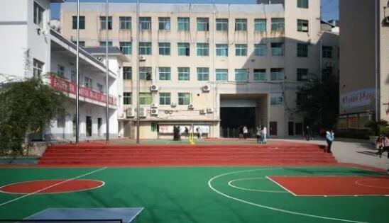 重庆市三峡卫生学校