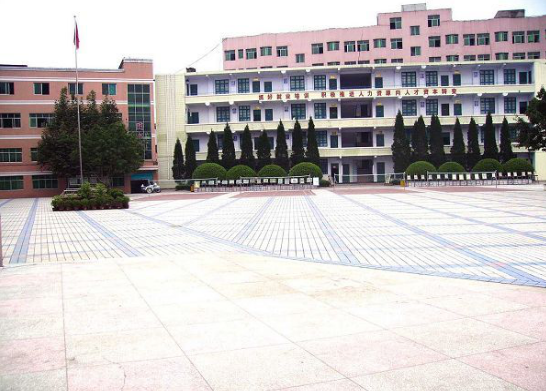 四川省达县职业高级中学2022年收费标准