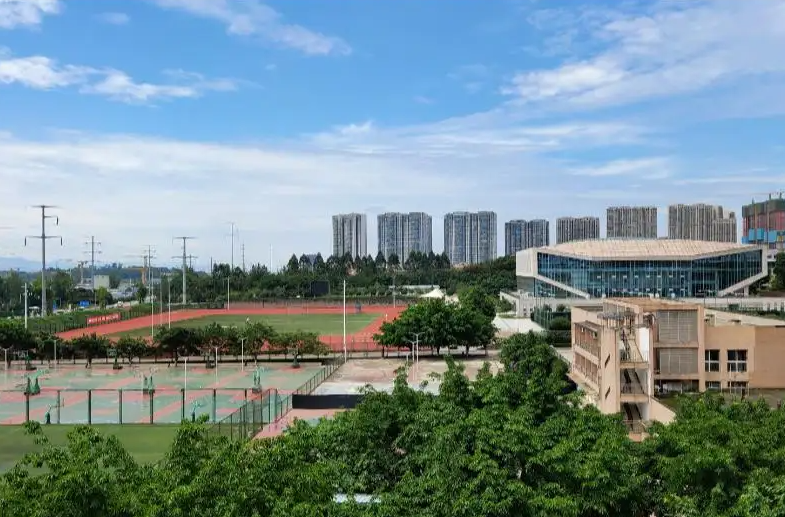 四川省绵阳财经学校