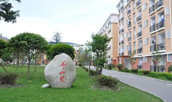 八一聚源高级中学