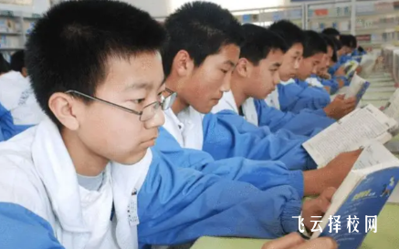 男初中毕业上啥技校好