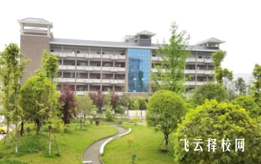 南充交通技工学校是怎样收费的