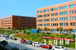 成都市恒辉技工学校多少分可以读