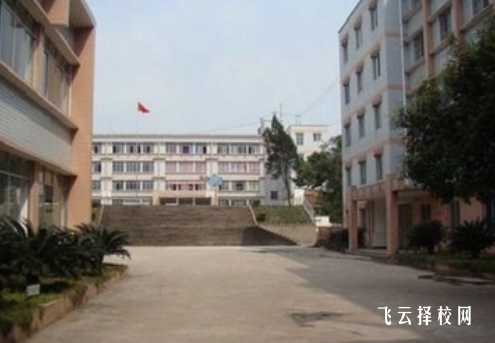 成都温江区燎原职业技术学校是高中还是大专