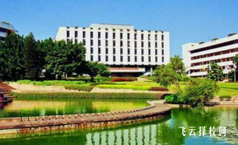 四川省工业贸易学校是高中还是大专