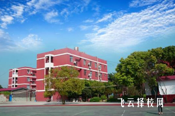 成都万通技工学校怎么样,中专招生条件是什么