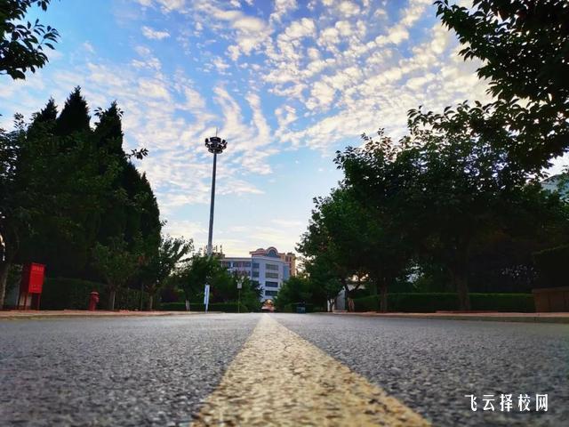 仁寿二职中有什么专业,中考录取分数多少