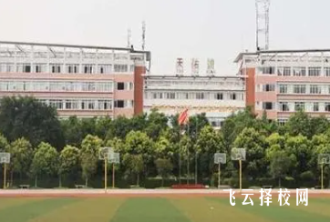 南充外语中等专业学校学费多少