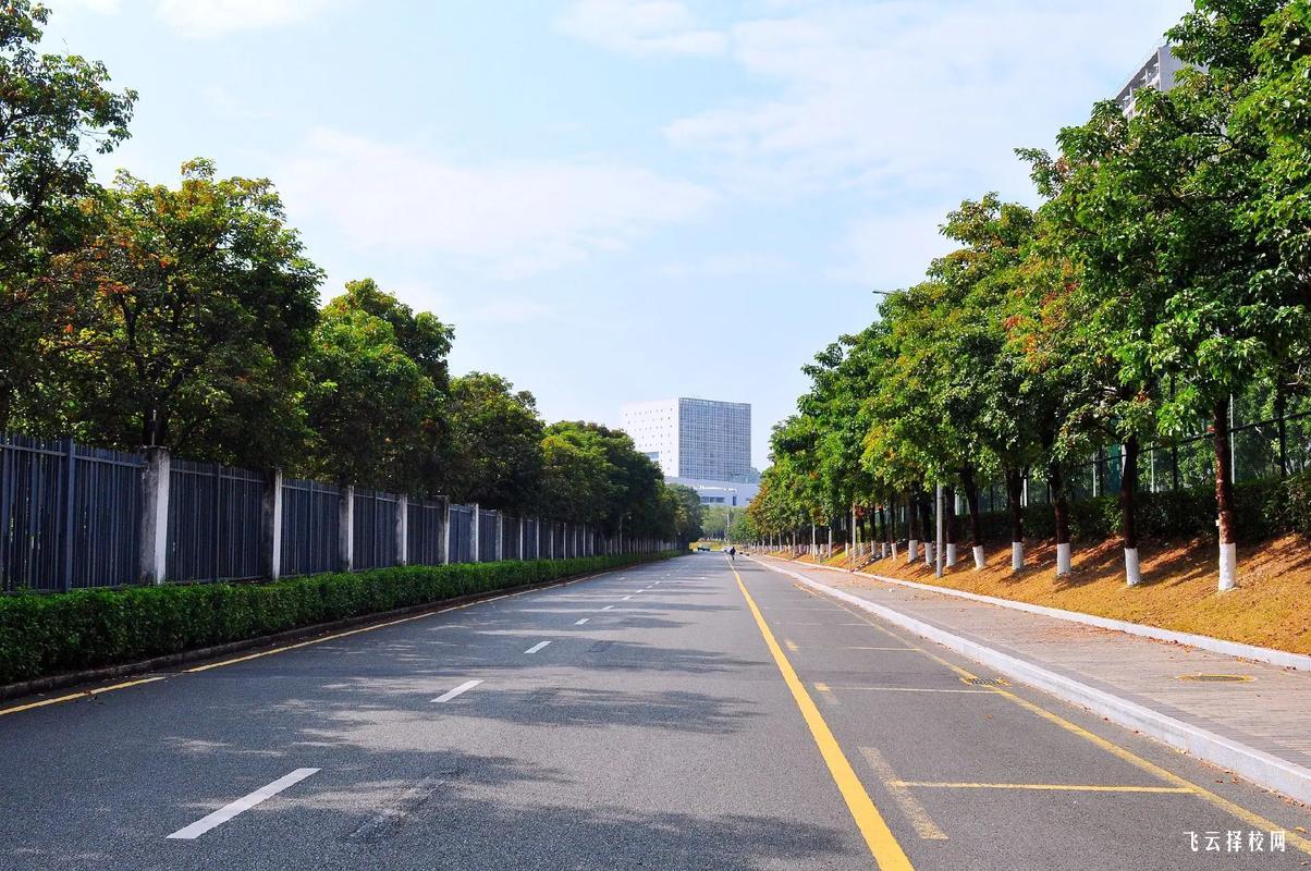 成都技师学院是什么学历