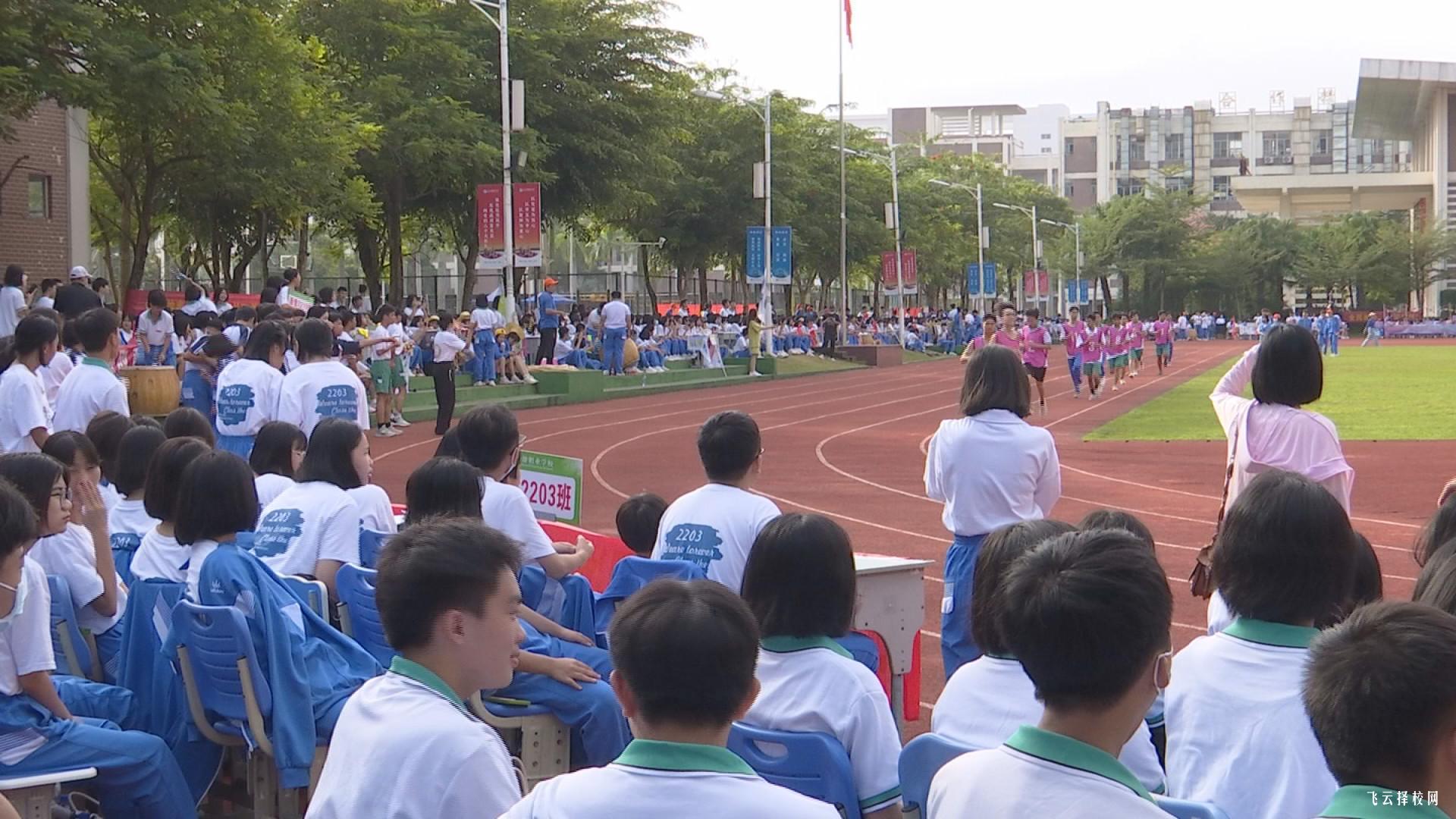 四川职高学校环境与设施对比