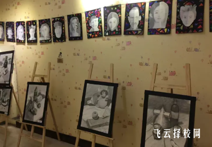 初三家长如何选择：四川现代艺术学校专业设置与培养方向
