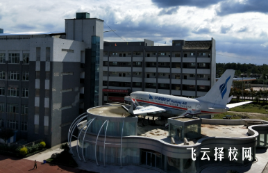 成都机电工程学校学费明细和住宿费补贴政策