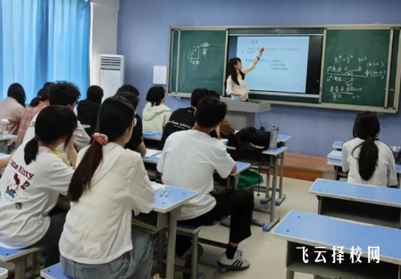 四川普华单招教材是自己编的吗？