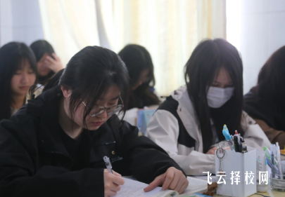 四川普华单招教材是自己编的吗？