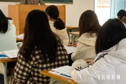 四川兴科单招培训交通方便吗？