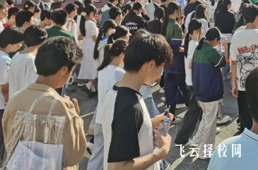 中考落榜后,我的亲身经历：选择比努力更重要