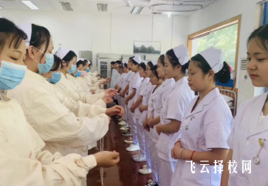 成都铁路卫生学校好不好?招生老师亲述就业真实情况