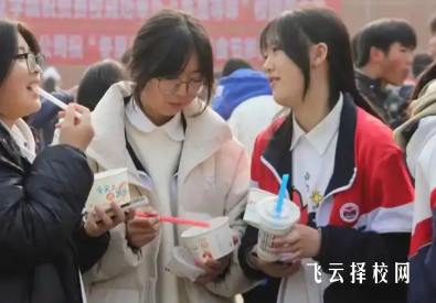 中考300分左右,可以重点关注成都这几所职业高中