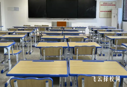 警惕招生陷阱：选择四川中职学校时必须问清的8个问题