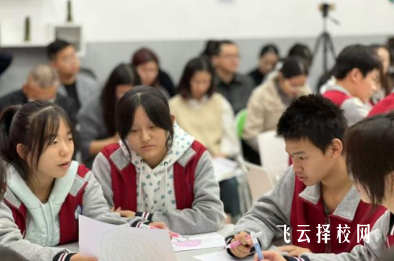 大邑县职业高级中学哪些专业热门？结合本地产业的明智选择