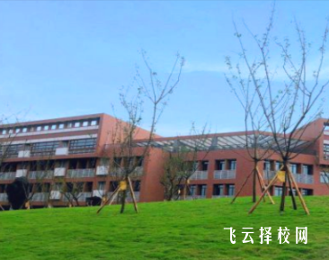 孩子成绩一般，选择大邑县职业高级中学有前途吗？